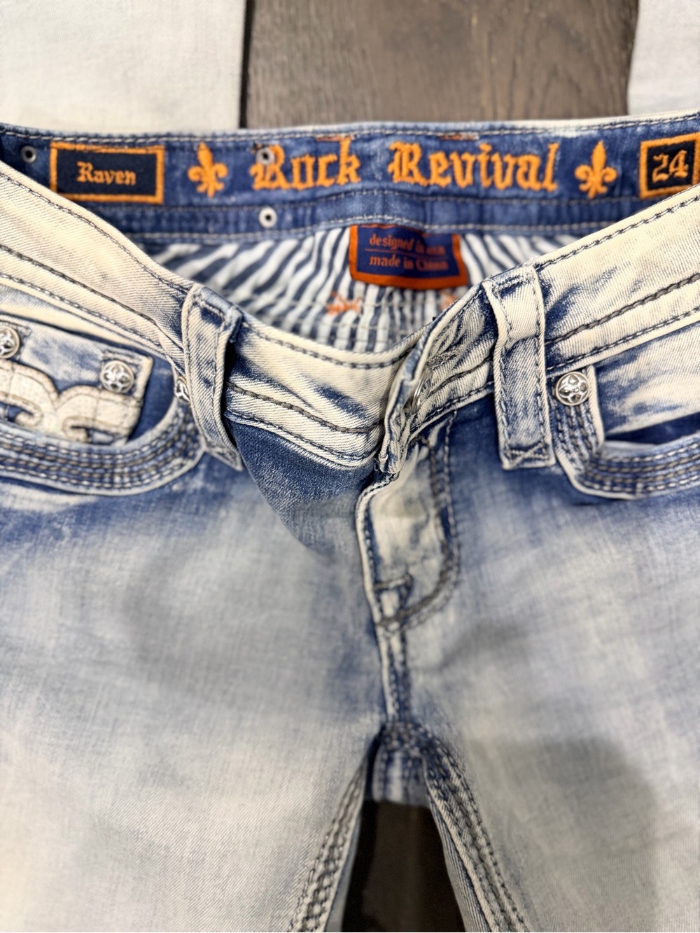 Rock Revival Women's Light Wash Bootcut Jeans Raven - Picture 6 of 6